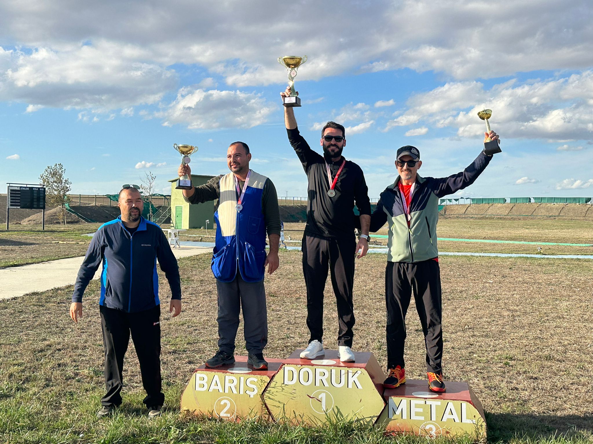 Süleymanpaşa Belediyesi Atıcılıkta Zirvede Süleymanpaşa Belediyesi, spora ve sporcuya yaptığı yatırımların karşılığını madalya ve