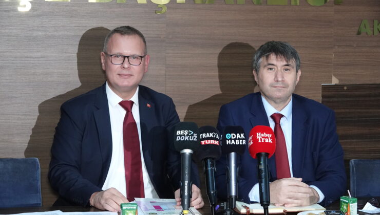 Eski İl Başkanı Çizen Aday Adaylığını Açıkladı AK Parti Tekirdağ’ın eski il başkanı Mimar Soner Çizen, AK