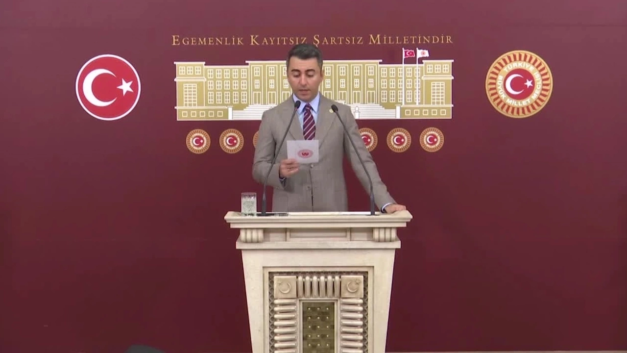 Tekirdağ Milletvekili Cem Avşar : “Arıtma tesisleri, hava kalitesi ölçüm