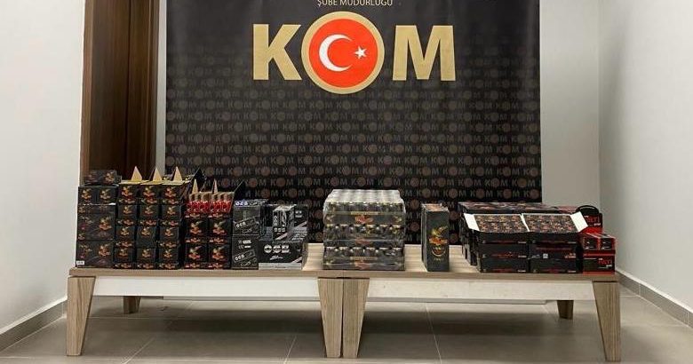 Tekirdağ'ın Süleymanpaşa ilçesinde 2 bin 50 adet farklı ebatlarda cinsel