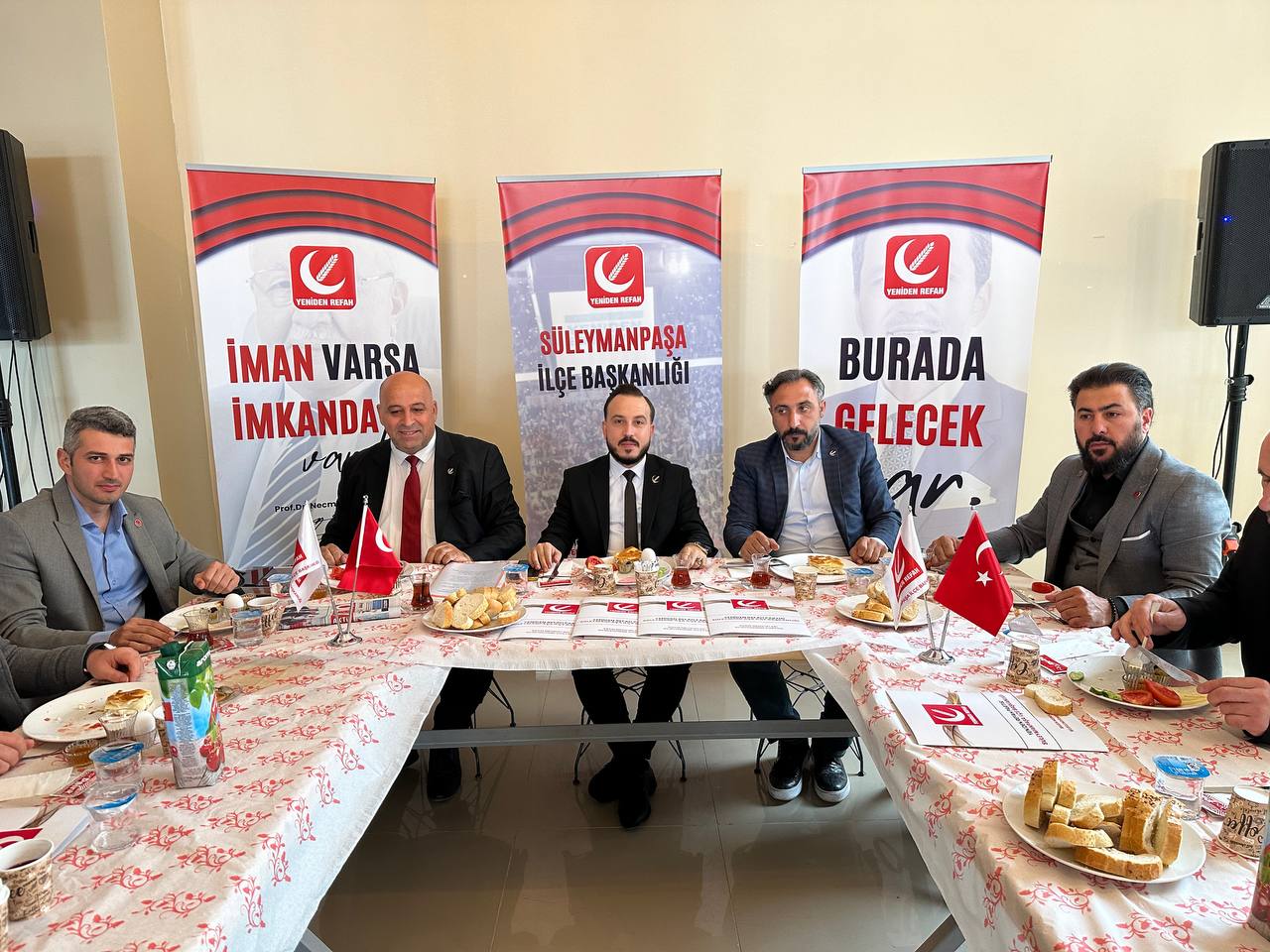 Yeniden Refah Partisi Süleymanpaşa İlçe Başkanı Ali Rıza Özen, gerçekleştirdiği