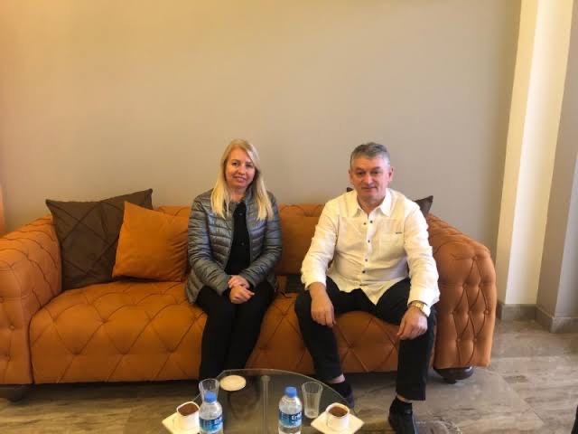 Tekirdağ’lı iş kadını Dilek Aydık vefat etti Tekirdağlı iş kadını Dilek Aydık kanserden hayatını kaybetti. Aydık Petrol