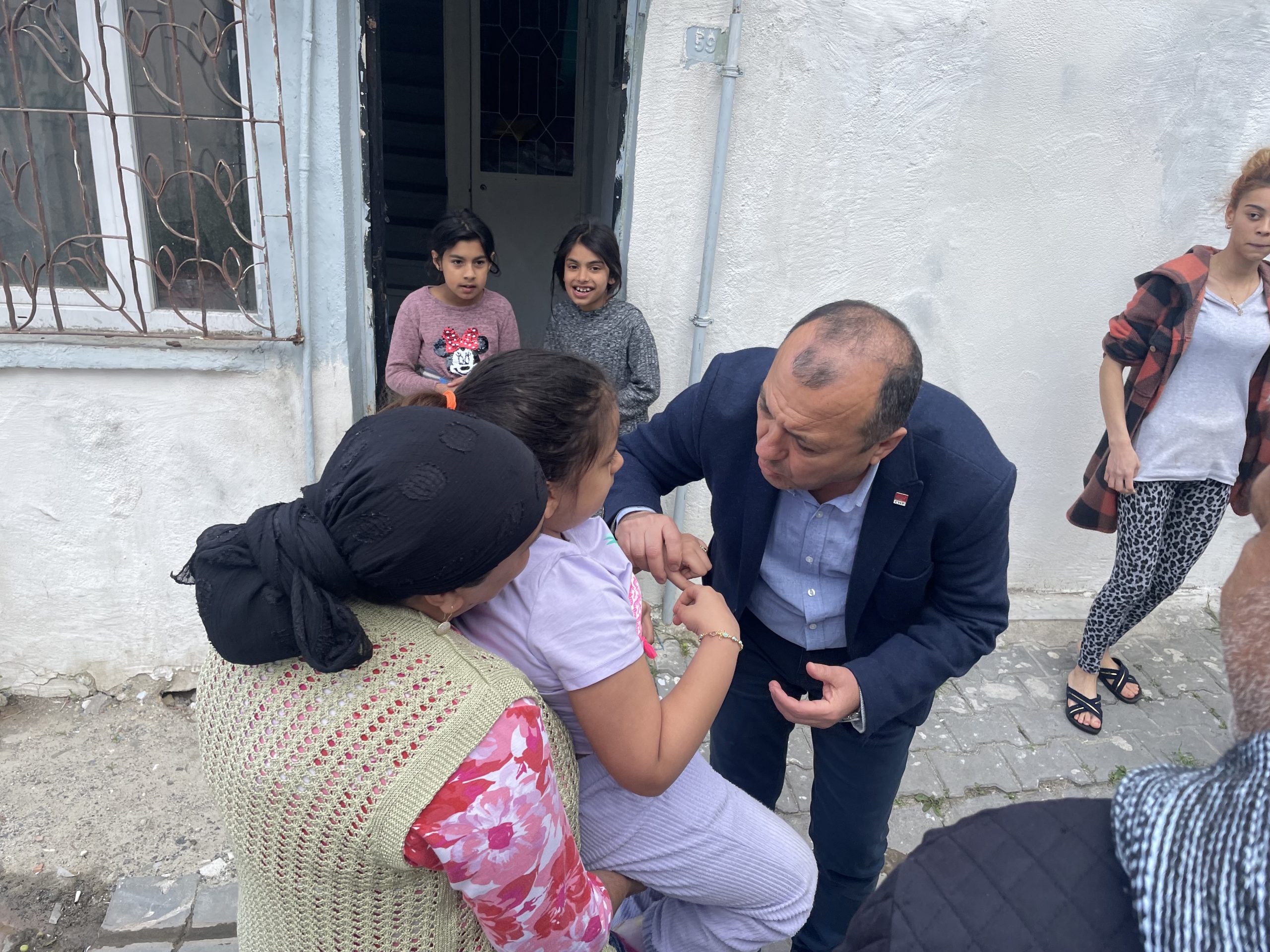 CHP Tekirdağ Milletvekili Adayı İlhami Özcan Aygun, Aydoğdu Mahallesi’nde seçim