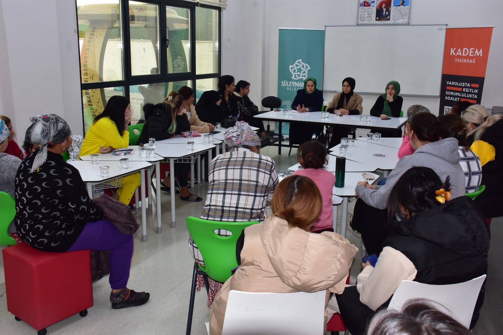 Süleymanpaşa Belediyesi, mahalleli kadınlar için KADEM (Kadın ve Demokrasi Vakfı)