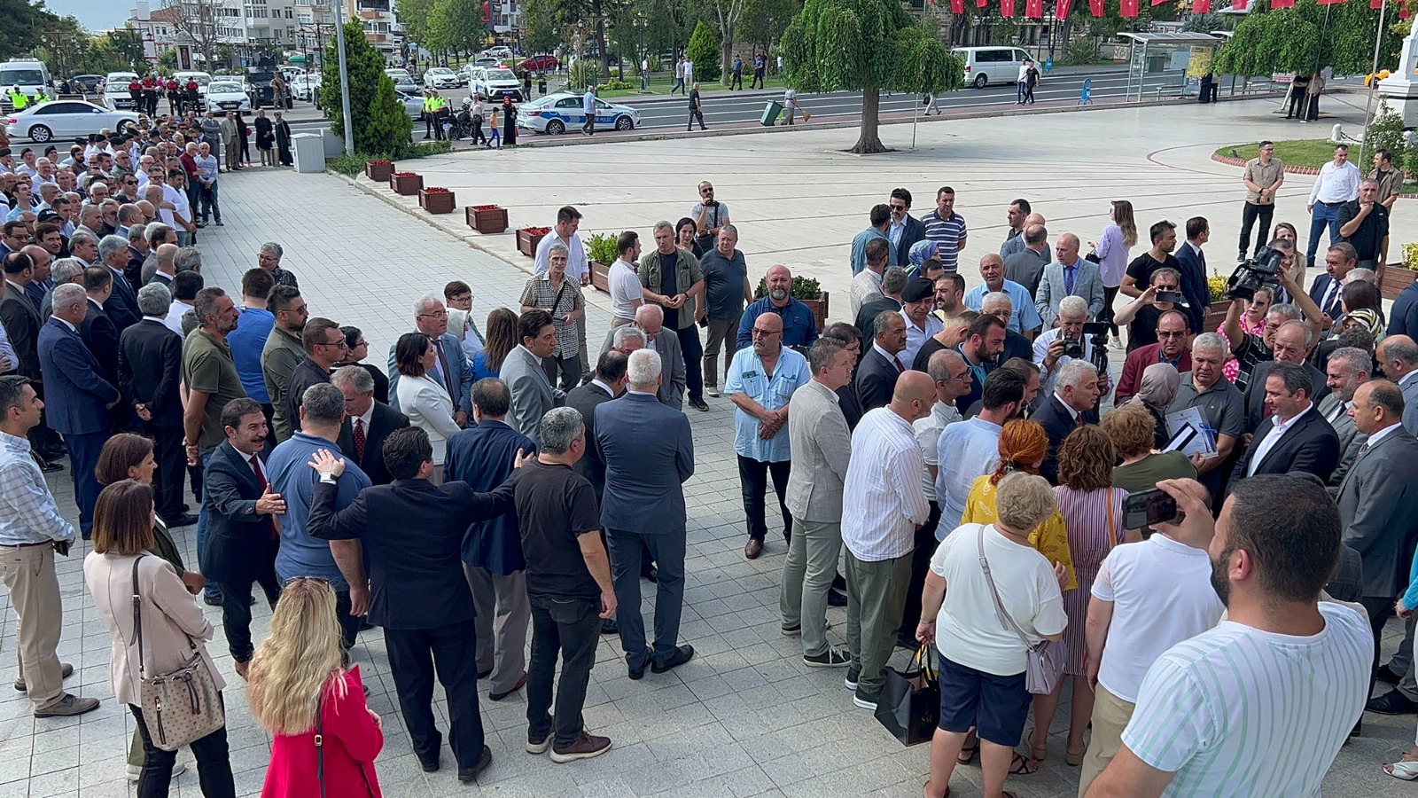 Son yayınlanan valiler kararnamesi ile Trabzon Valisi olarak atanan, Vali