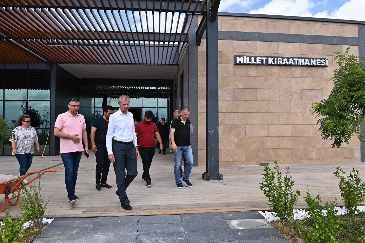 Süleymanpaşa Millet Bahçesi Gün Sayıyor Süleymanpaşa Belediyesinin yoğun girişimleriyle TOKİ tarafından hayata geçirilen Süleymanpaşa Millet