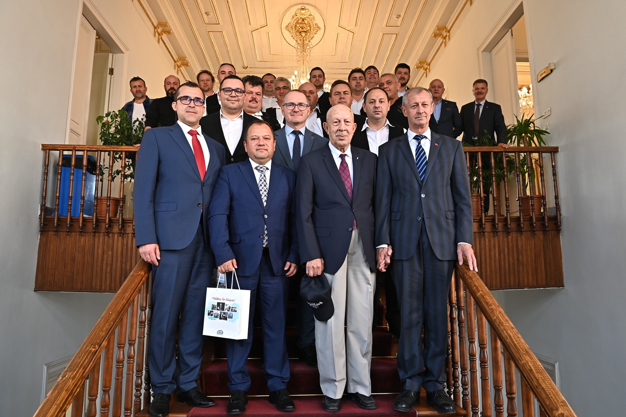 Süleymanpaşa Belediye Başkanı Hüseyin Uzunlar, Romanya’dan Tekirdağ’a incelemelerde bulunmak üzere