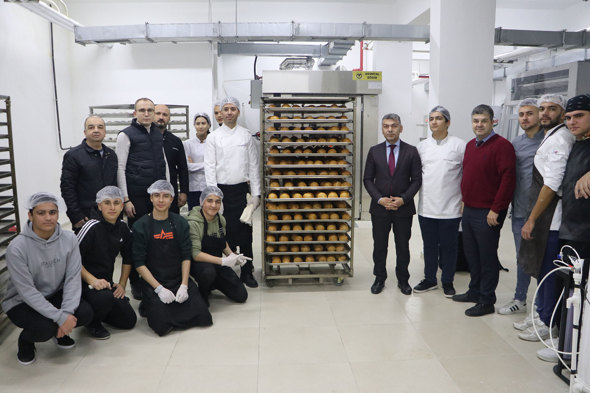 Deprem bölgesinde ki vatandaşlara umut olmak, ve yardım etmek için,