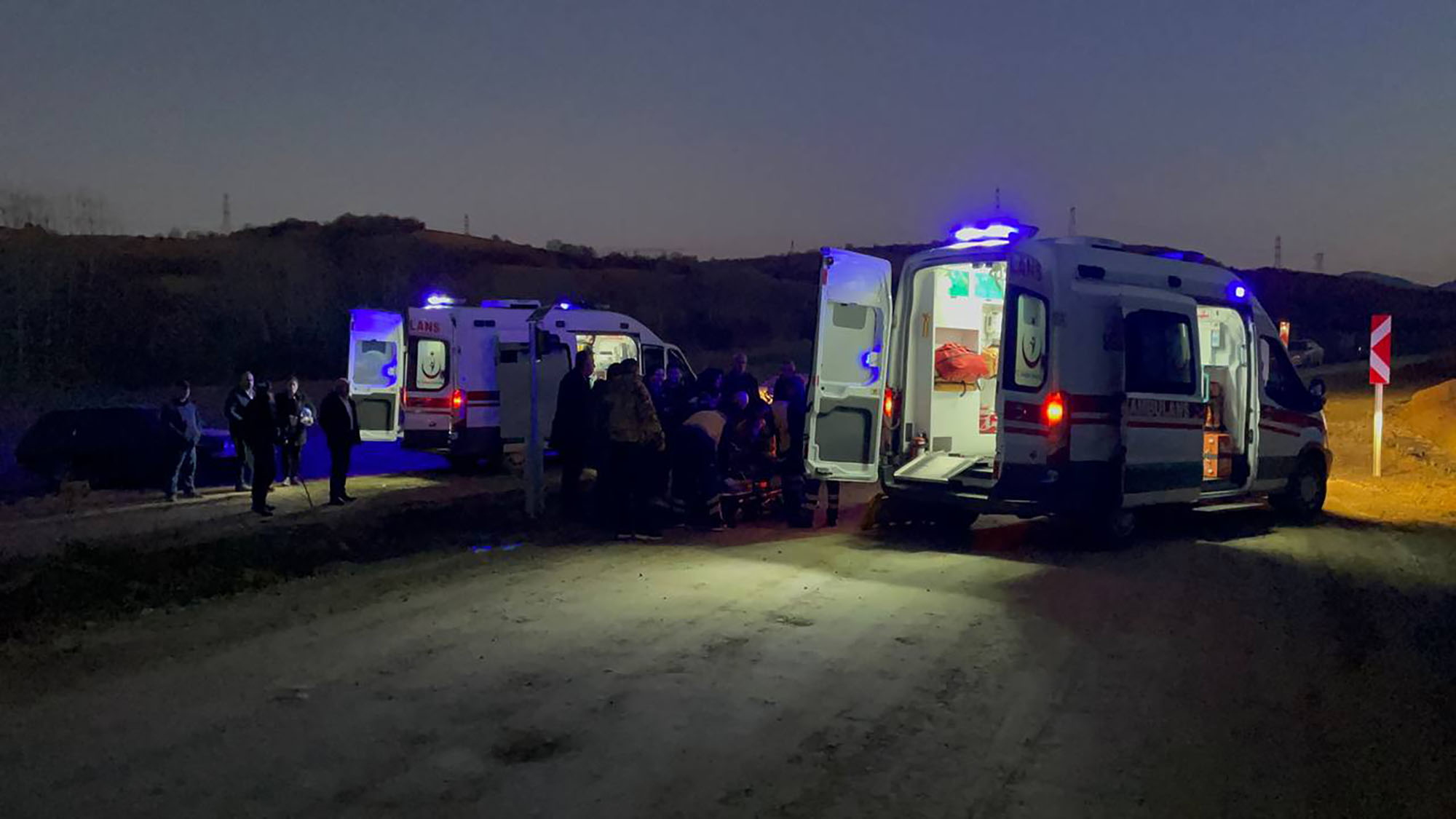 Tekirdağ’ın Süleymanpaşa İlçesine bağlı Semetli köy yolunda, bir araç şarampole