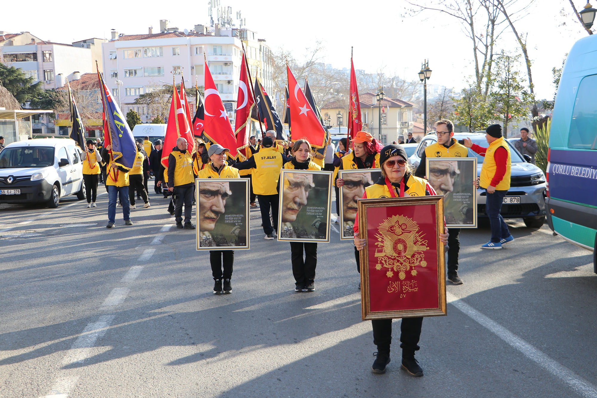 57. Alay Çanakkale Yürüyüşü Başladı 27. ve 57. Alay Gönüllüleri, Vefa yürüyüşü etkinlikleri kapsamında Tekirdağ’ın