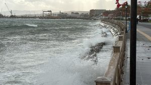 Meteoroloji genel müdürlüğü tarafından, Tekirdağ’da fırtına uyarısı yapılmasının ardından fırtına