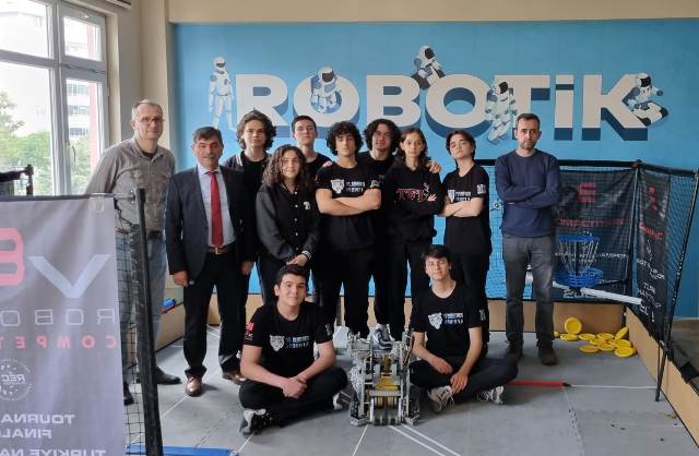 Tekirdağ Ebru Nayim Fen Lisesi robotik-kodlama takımı, TFL Robotics Yarışması’nda