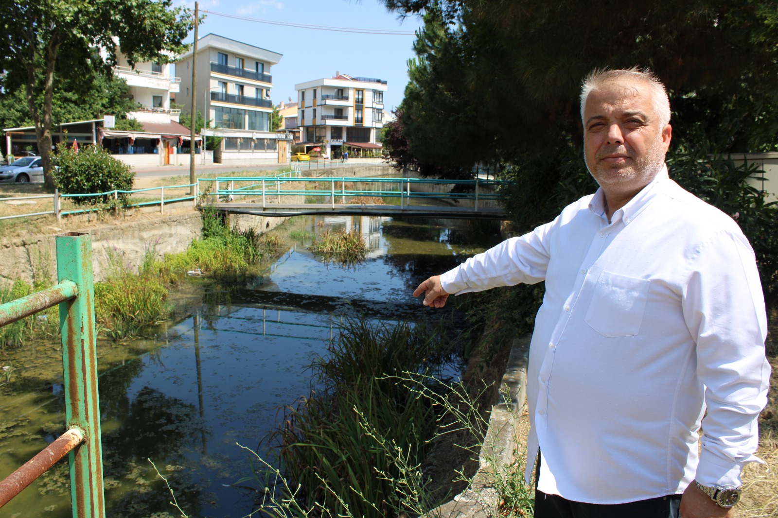 Metiner’den Sivri Sinek İsyanı İYİ Parti Tekirdağ İl Başkanı Gökhan Metiner, derelerin zamanında temizlenip