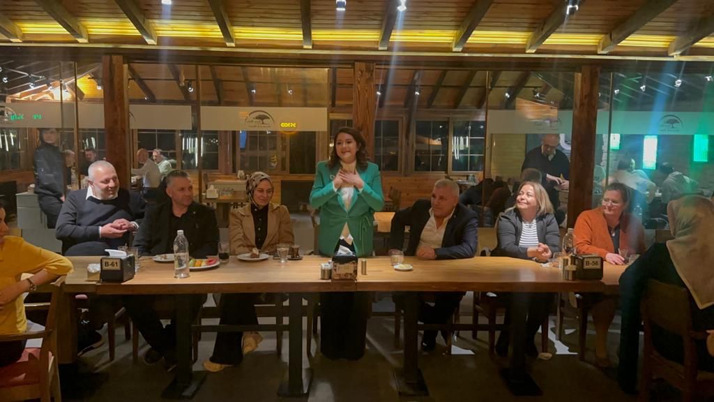 Müge Yıldız Topak’dan Ergene Muhtarlarına vefa örneği Gönüllere dokunarak siyaset yapan isimlerden Müge YILDIZ TOPAK geleneksel hale